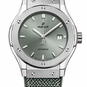 silver-chronograph-automatic-luxury-watch-mesh-strap